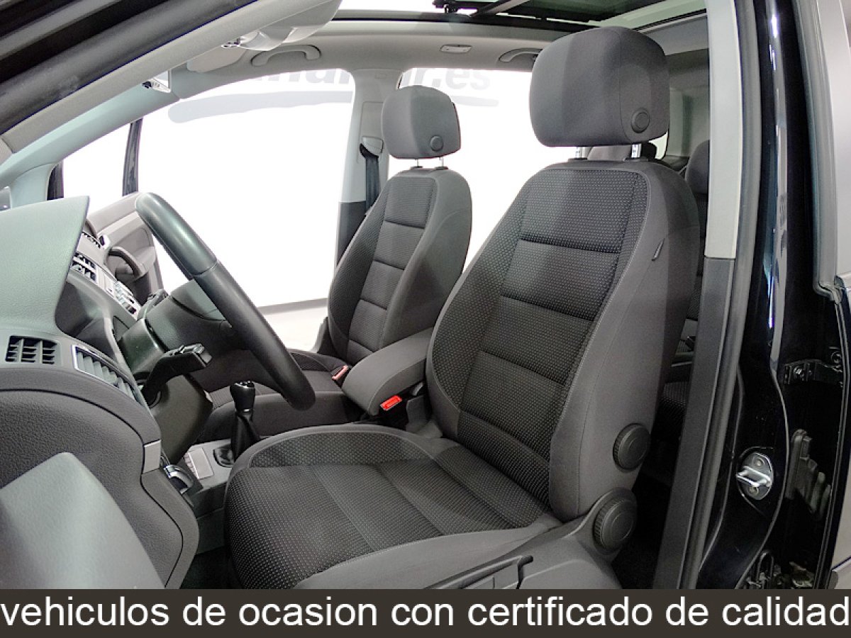 Foto Volkswagen Touran 17