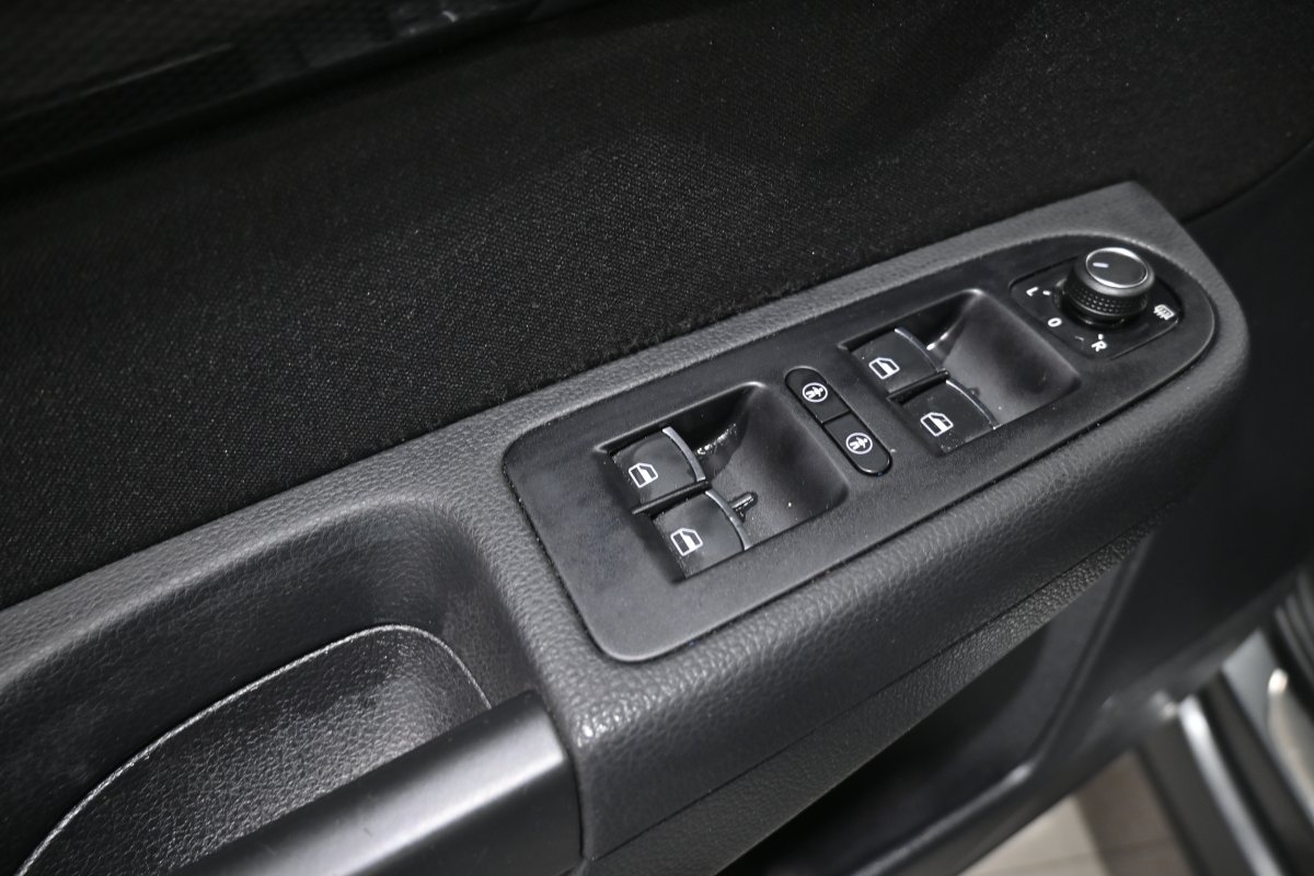 Foto Seat Alhambra 31