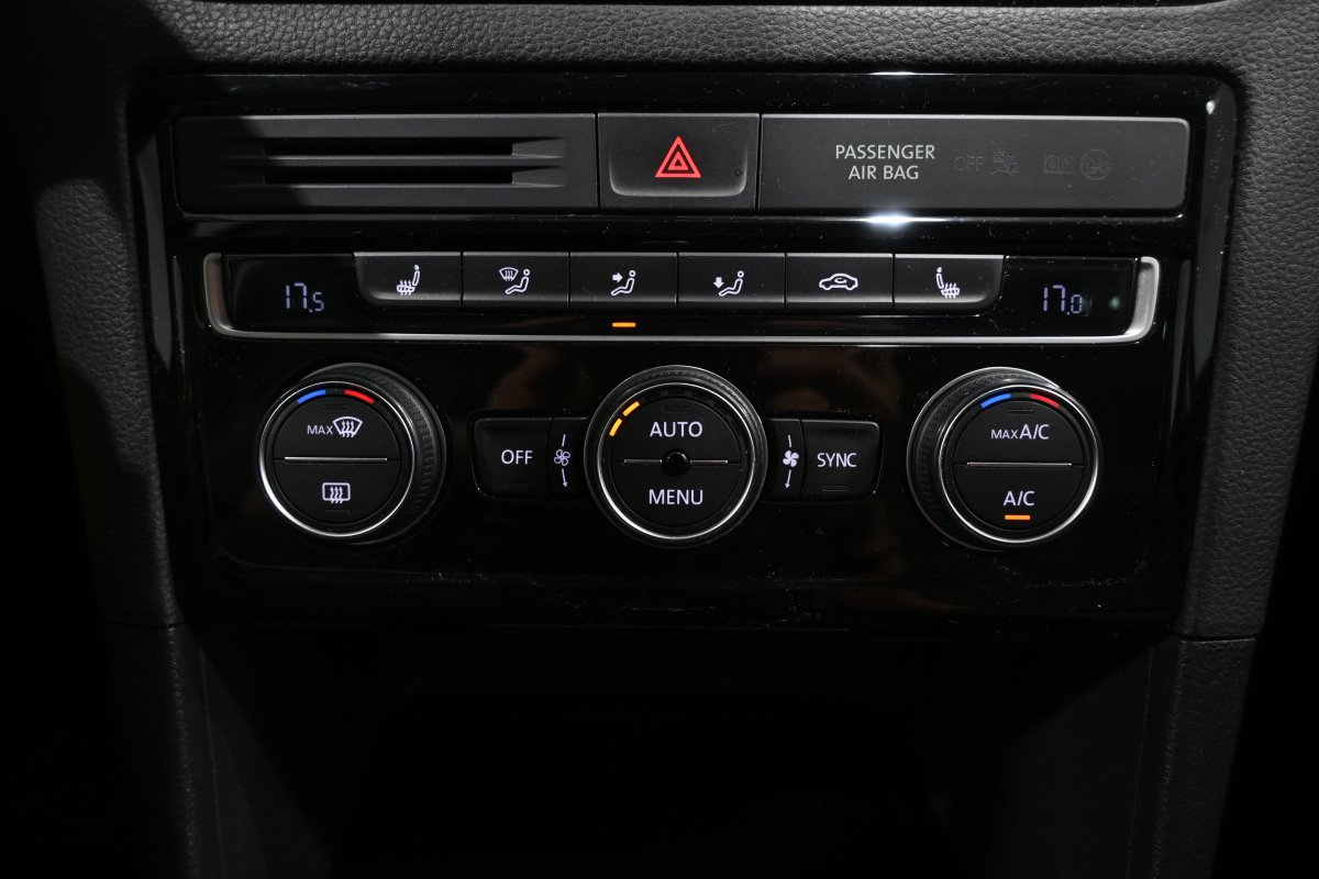 Foto Volkswagen Golf 17