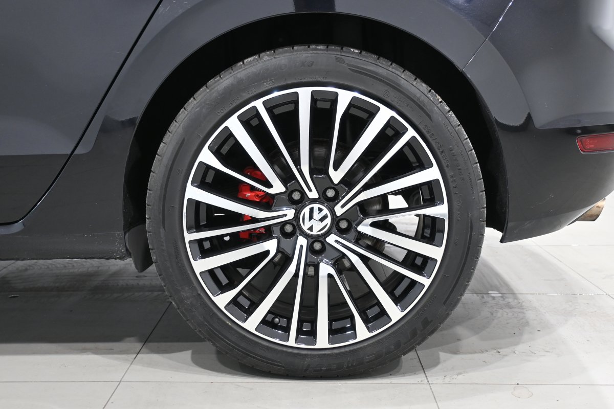 Foto Volkswagen Golf 27