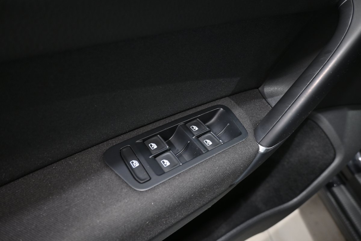 Foto Volkswagen Golf 25