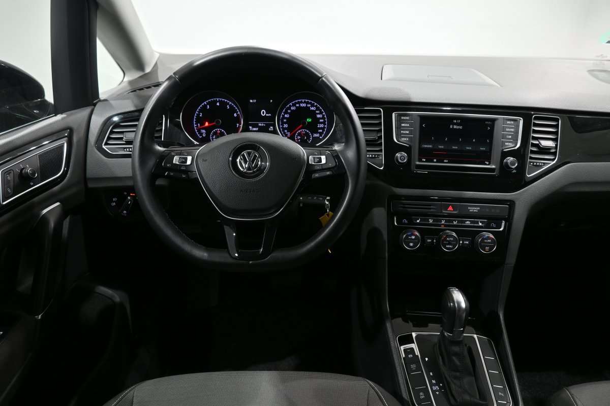 Foto Volkswagen Golf 19
