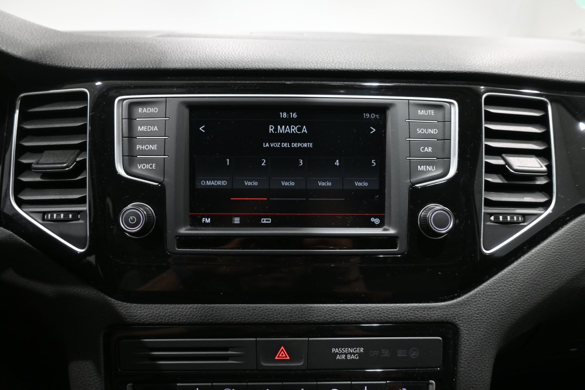 Foto Volkswagen Golf 15
