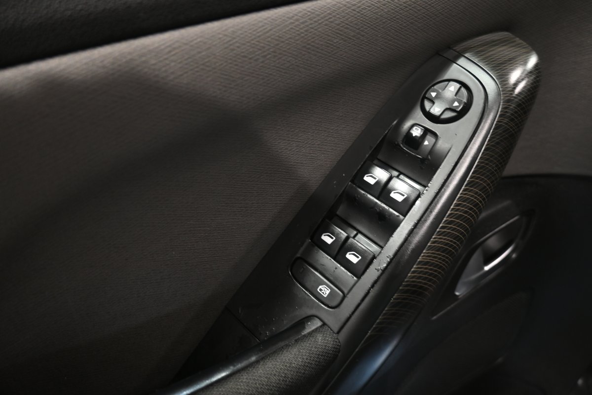 Foto Citroen Grand C4 Picasso 24
