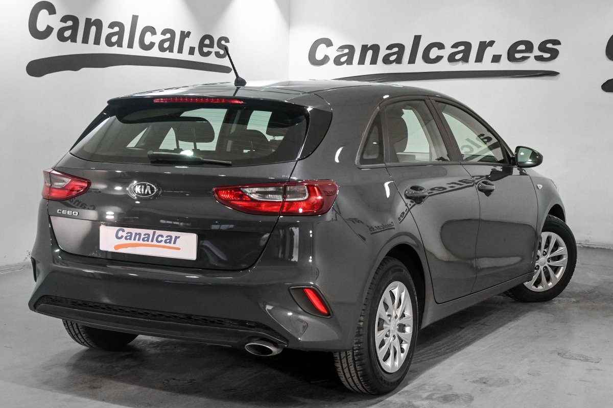 Foto Kia Ceed 4