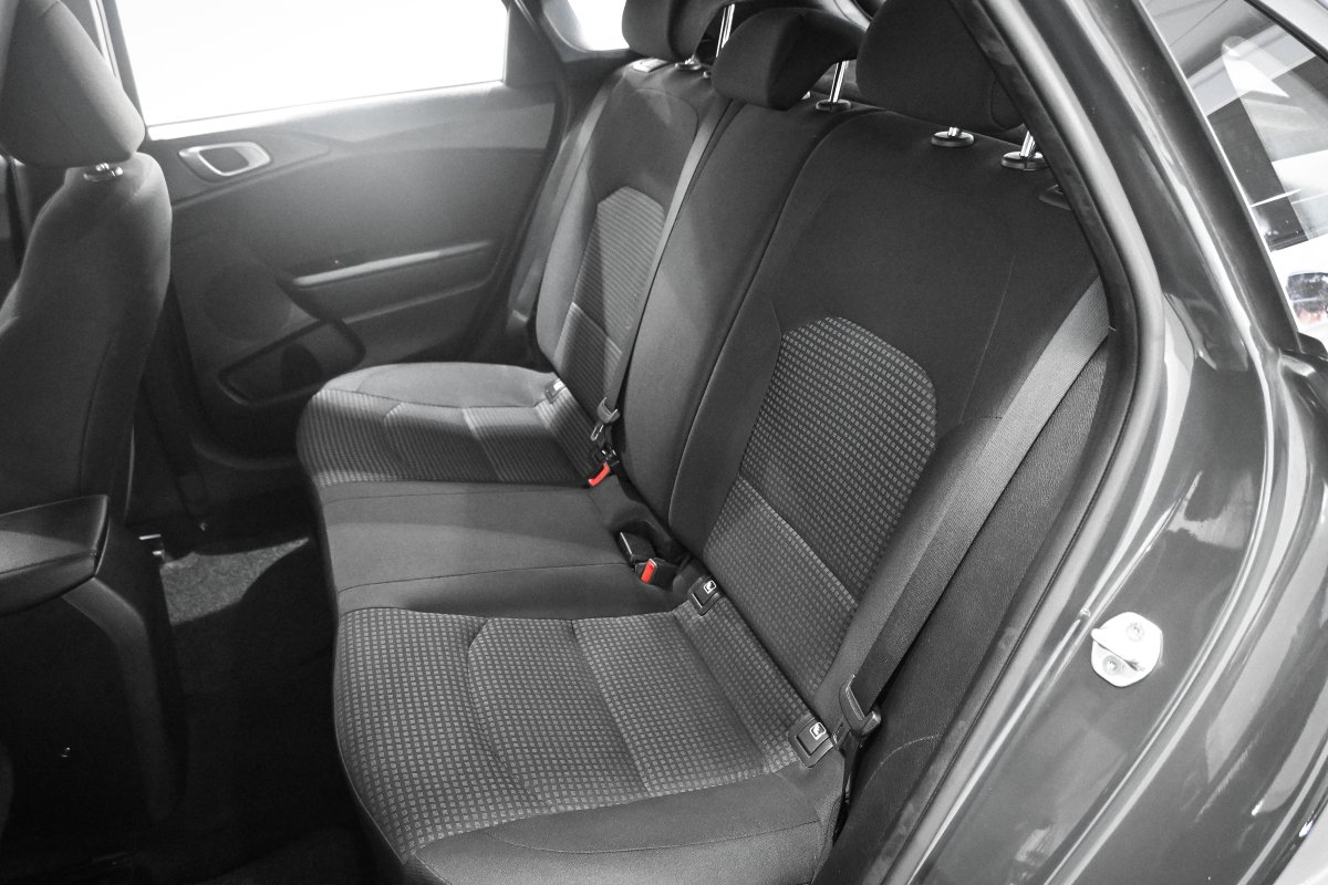 Foto Kia Ceed 10