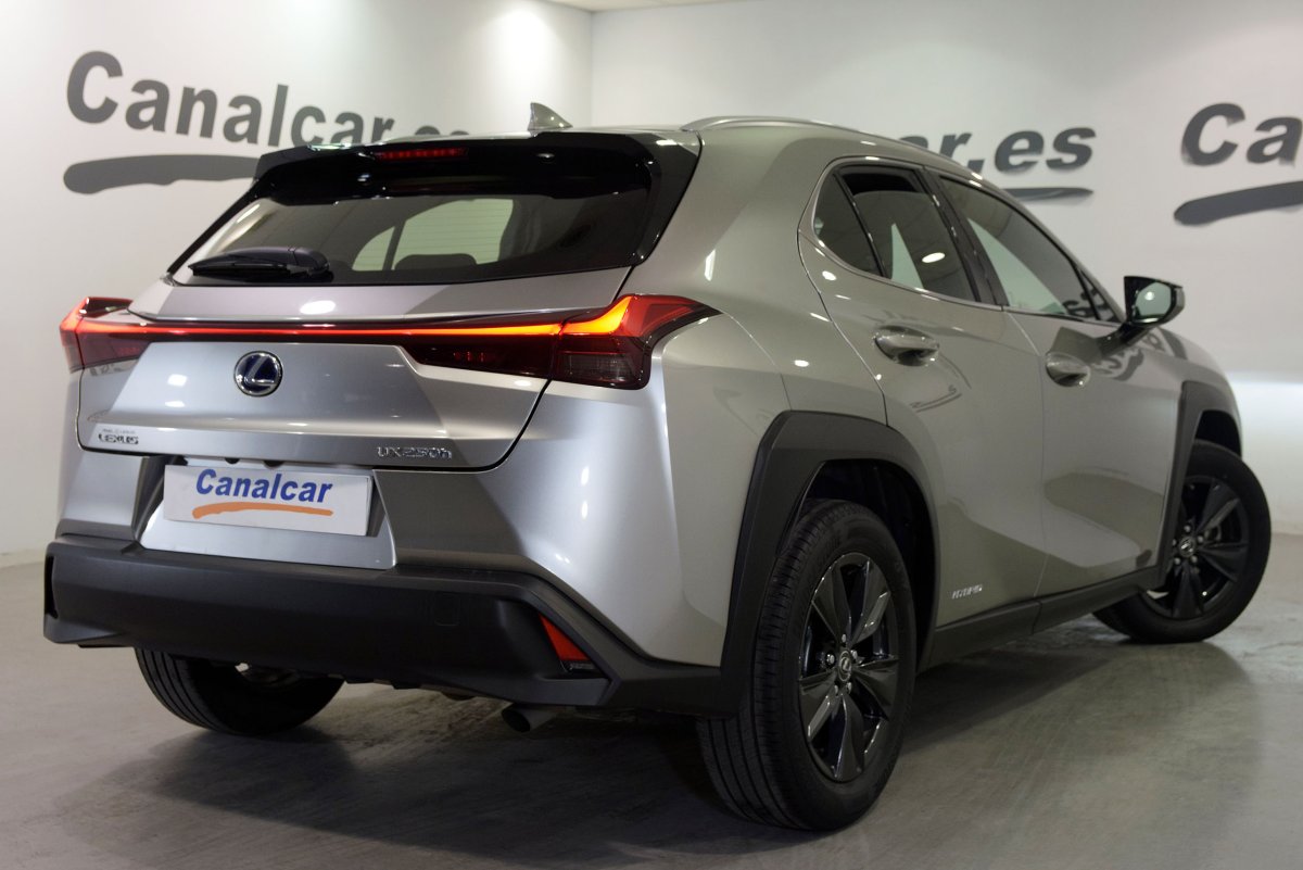 Foto Lexus UX 4