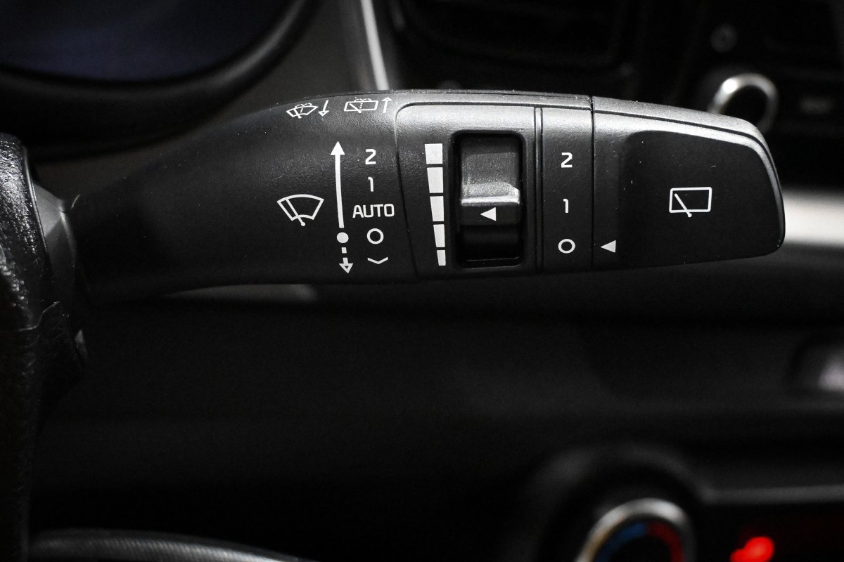 Foto Kia Stonic 21