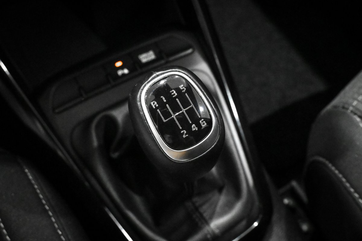 Foto Kia Stonic 18