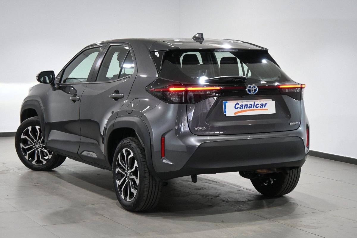 Foto Toyota YARIS CROSS  6