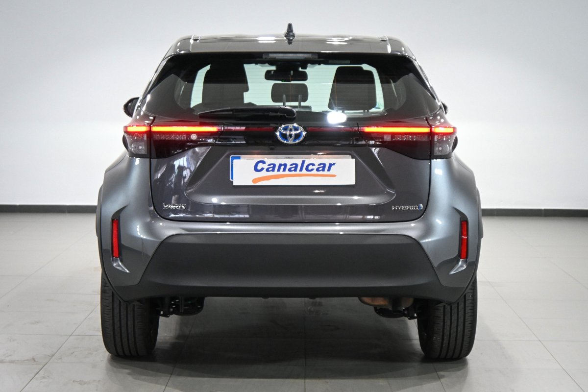 Foto Toyota YARIS CROSS  5