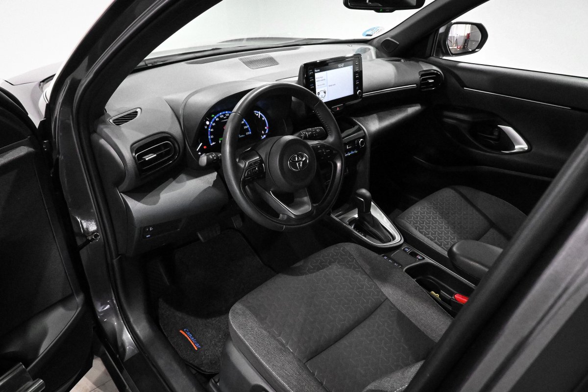 Foto Toyota YARIS CROSS  9