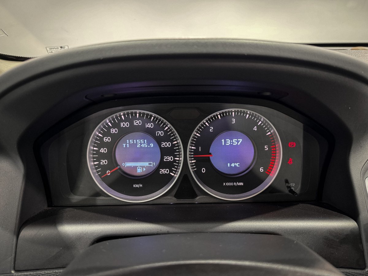 Foto Volvo XC60 14