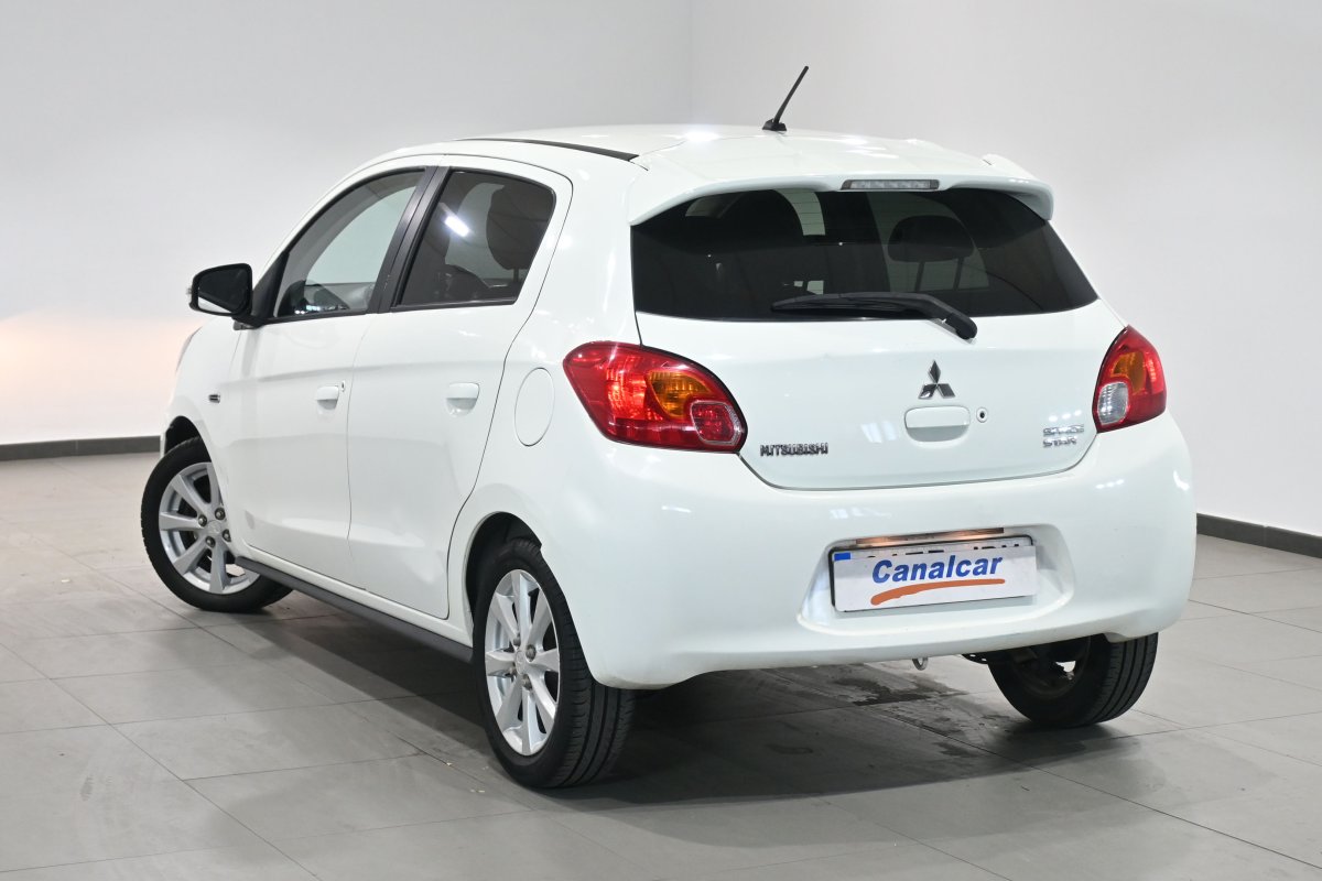 Foto Mitsubishi Space 6