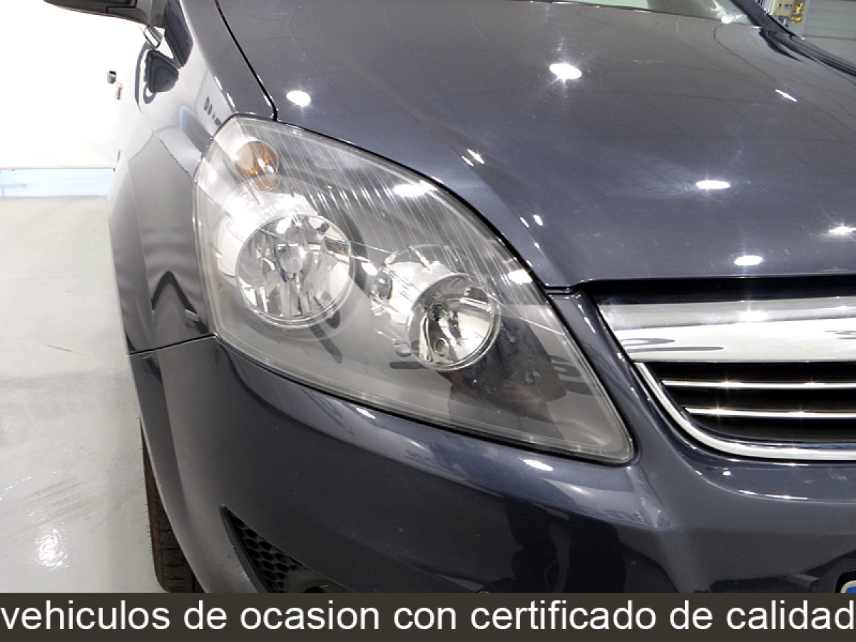 Foto Opel Zafira 12