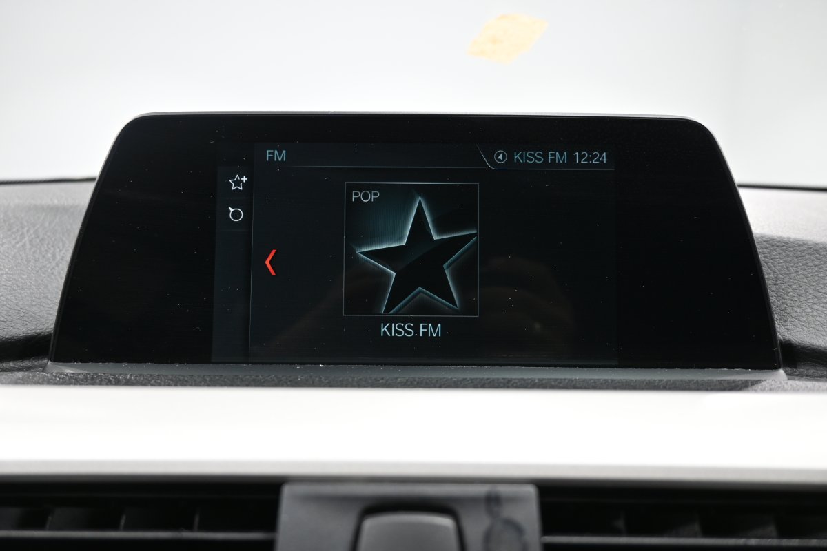 Foto Bmw 318dA 12