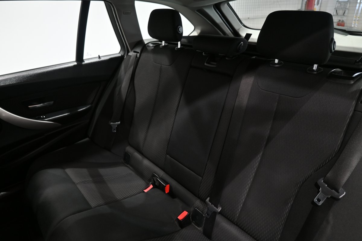 Foto Bmw 318dA 9