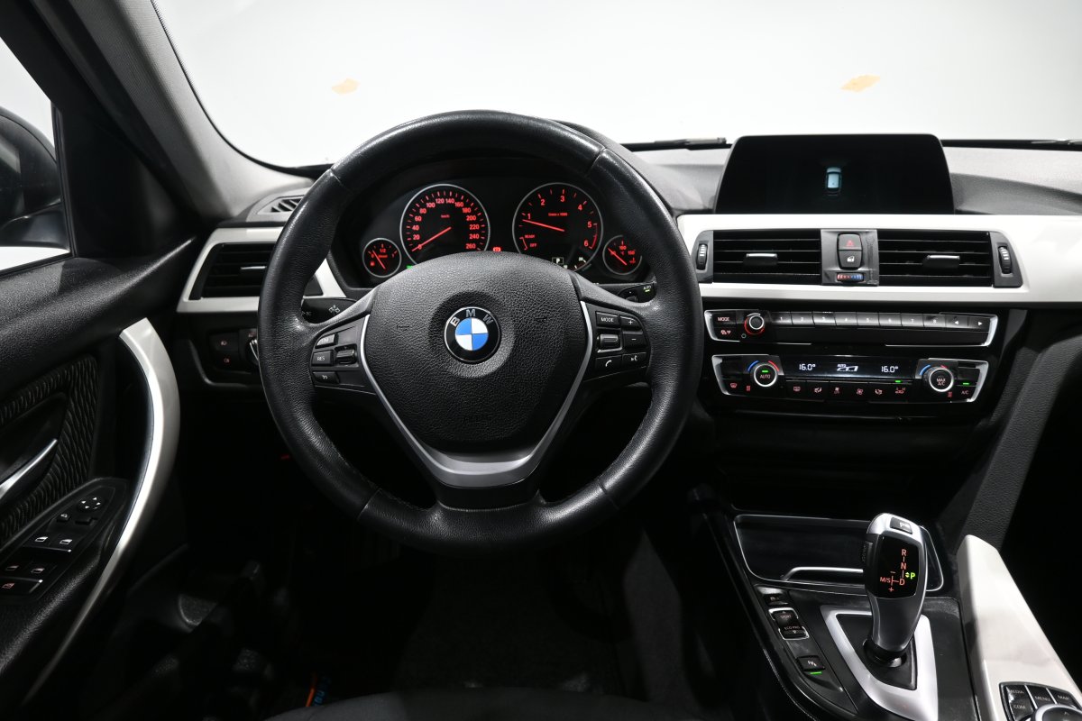 Foto Bmw 318dA 16