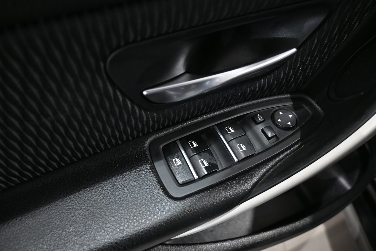 Foto Bmw 318dA 22