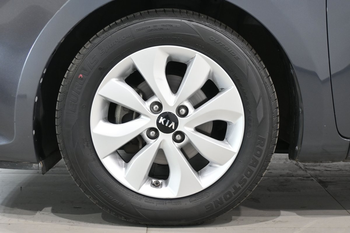 Foto Kia Rio 27