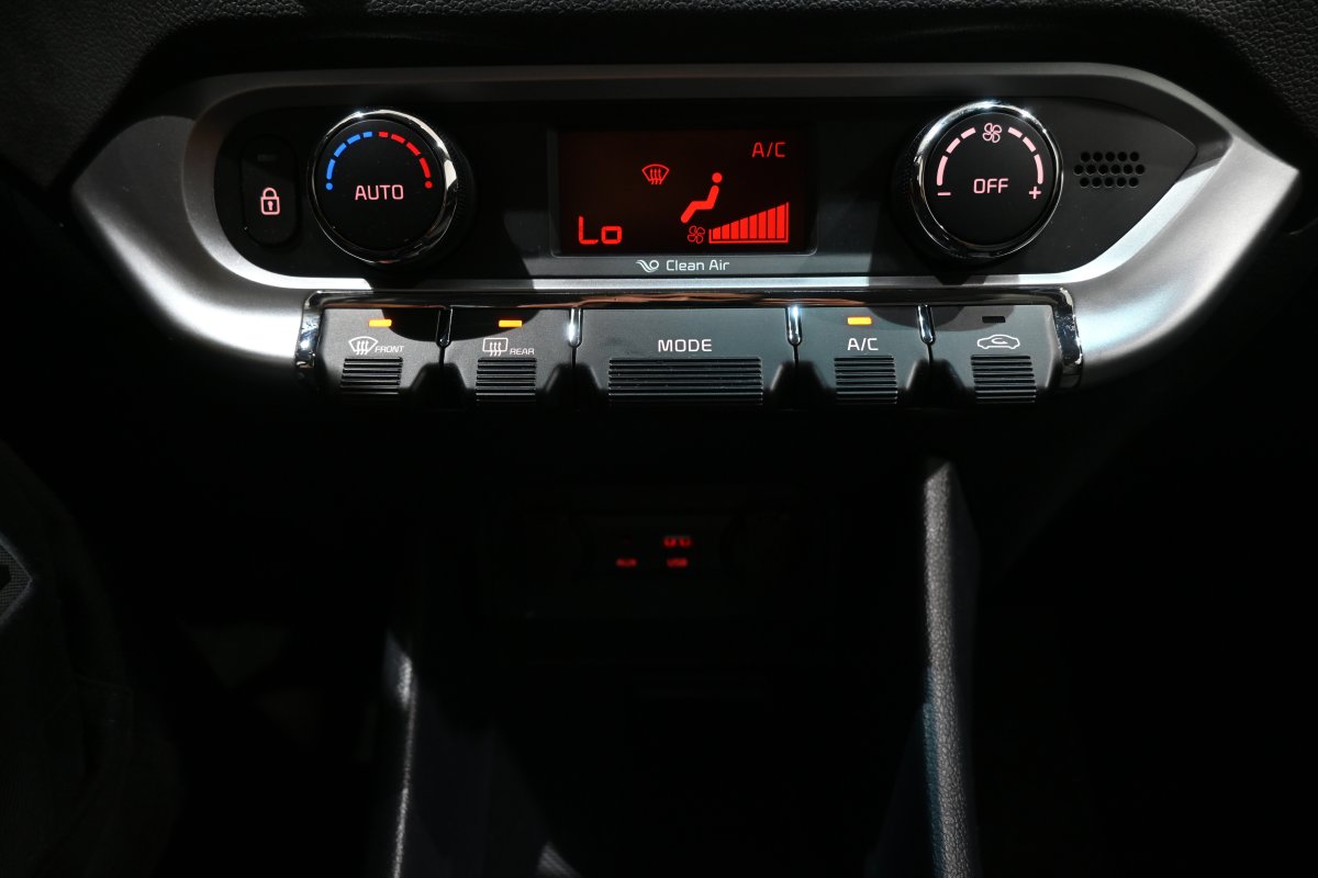 Foto Kia Rio 16