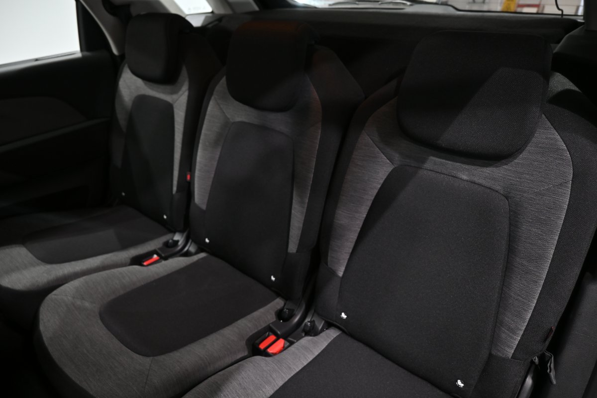 Foto Citroen C4 12