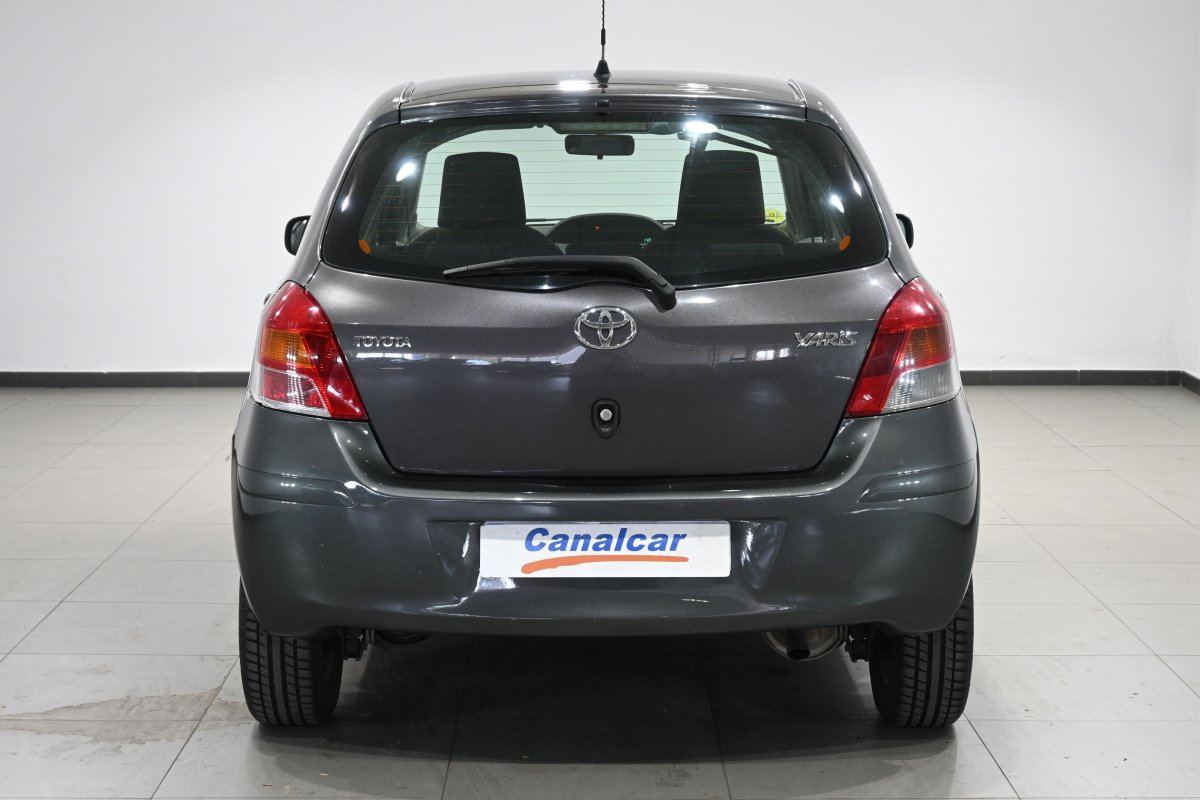 Foto Toyota Yaris 6