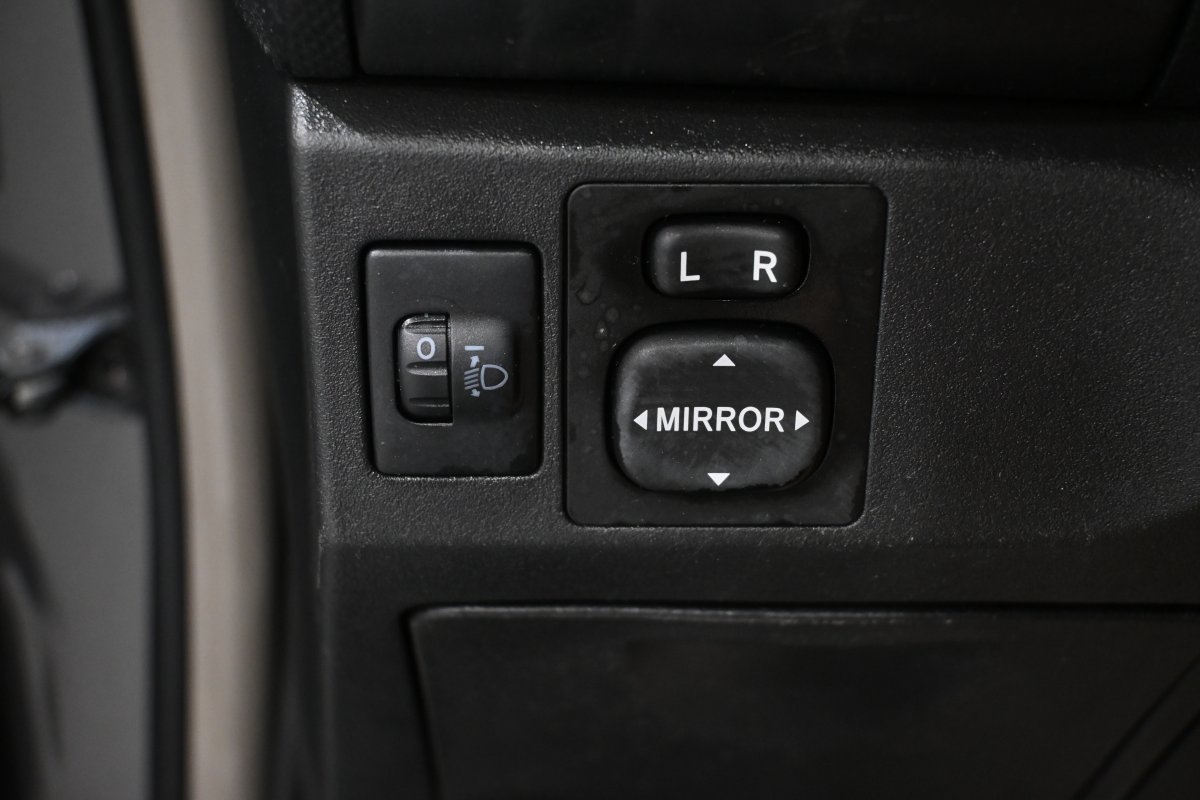 Foto Toyota Yaris 13
