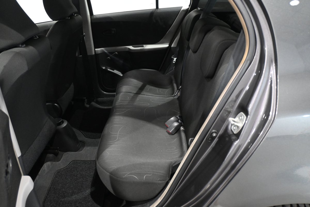 Foto Toyota Yaris 11