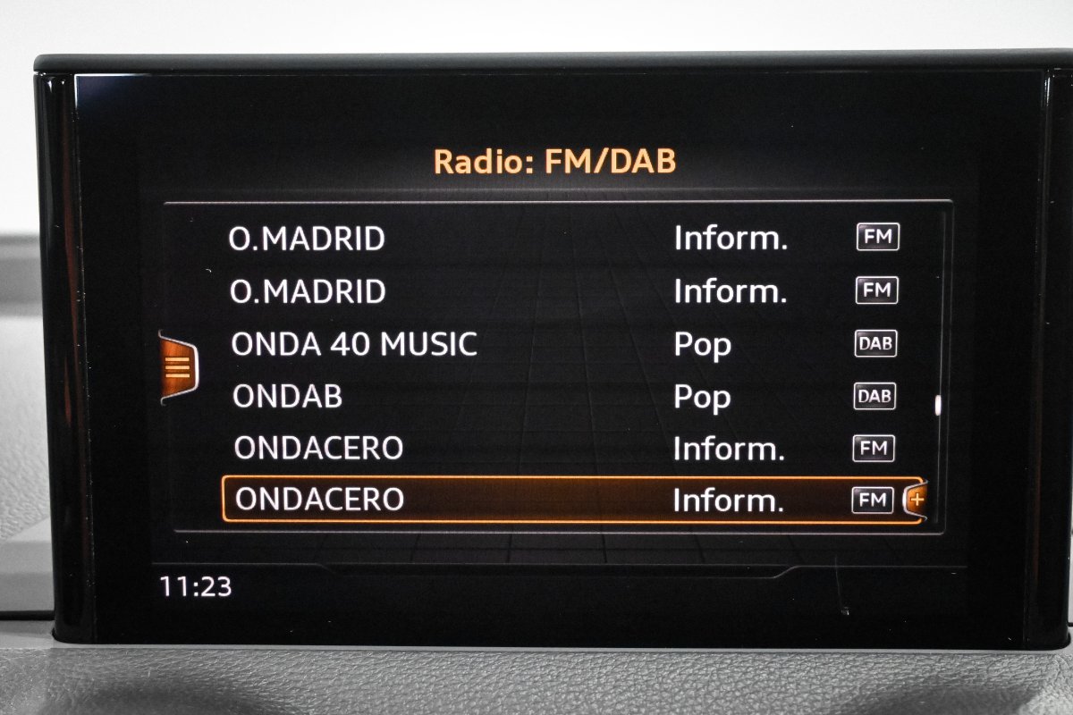 Foto Audi Q2 12