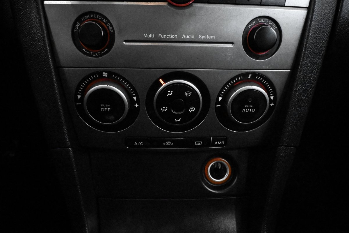 Foto Mazda Mazda3 12