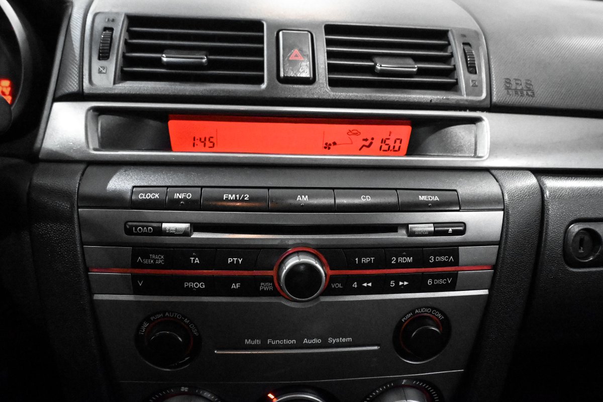 Foto Mazda Mazda3 11