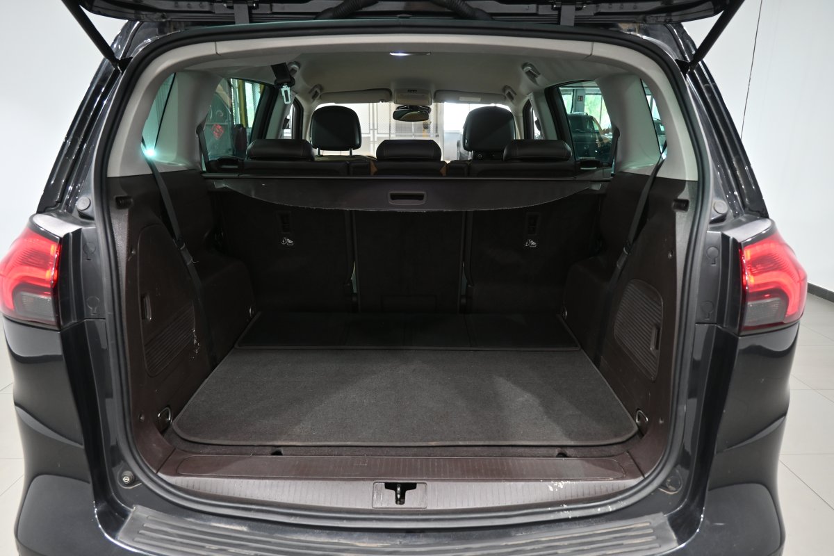 Foto Opel Zafira 8