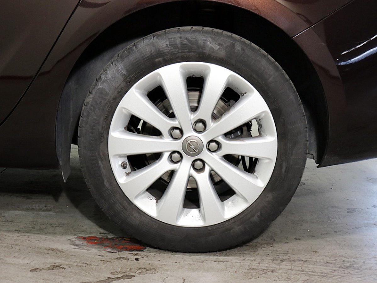 Foto Opel Astra 38