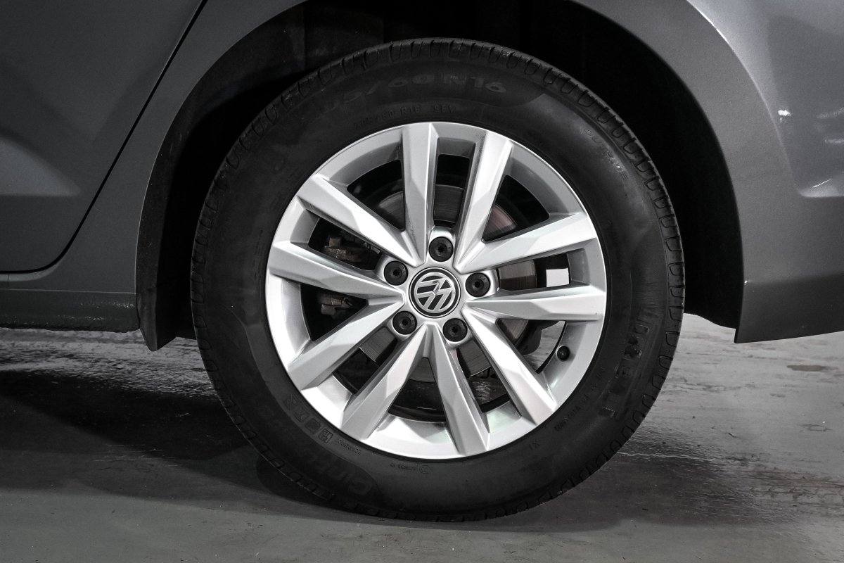 Foto Volkswagen Touran 30