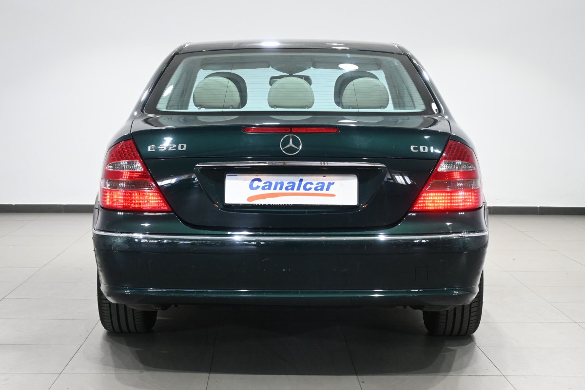 Foto Mercedes-Benz E 5