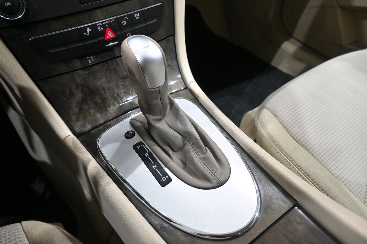 Foto Mercedes-Benz E 19