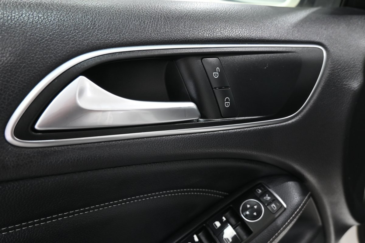 Foto Mercedes-Benz B 28