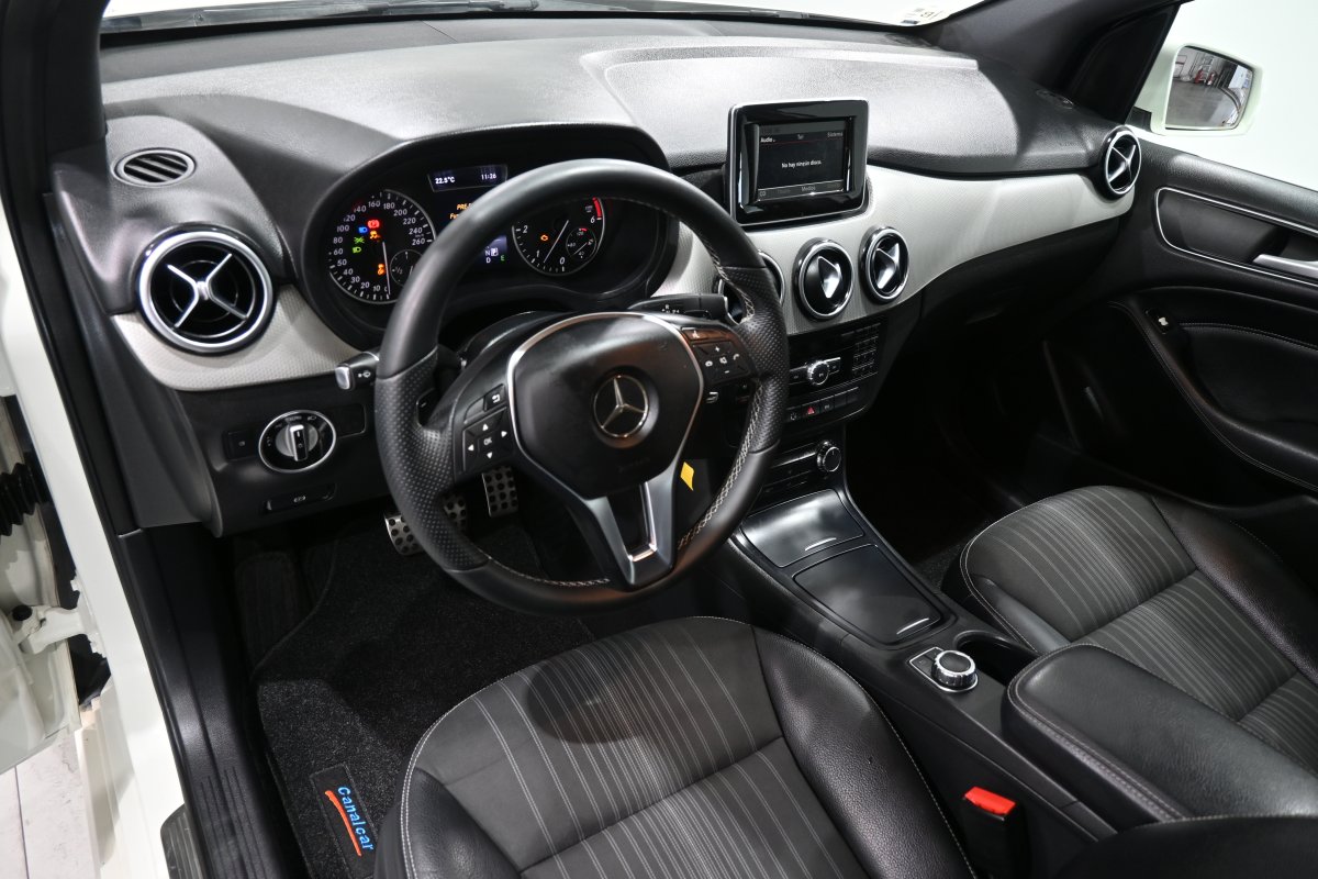 Foto Mercedes-Benz B 9