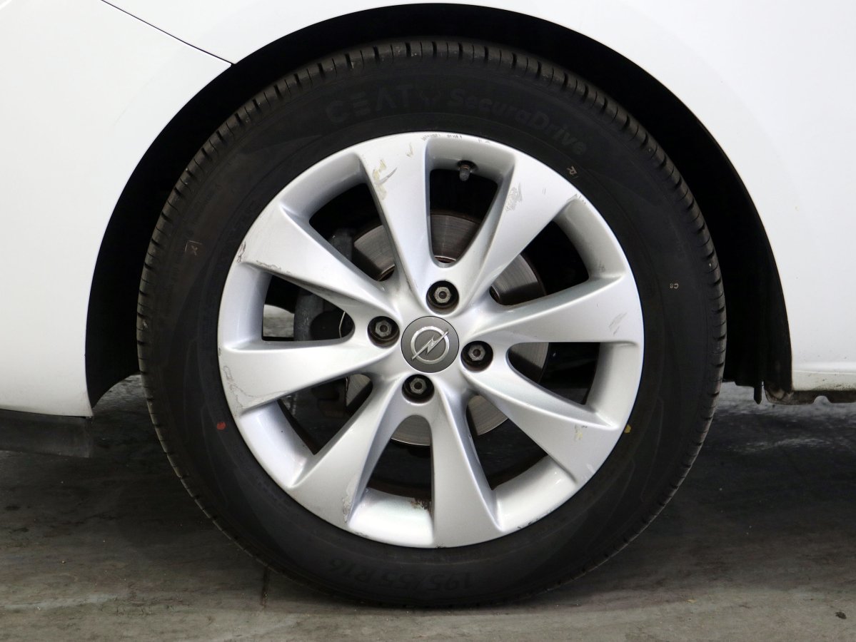 Foto Opel Corsa 21