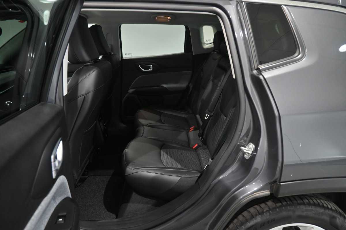 Foto Jeep Compass 11