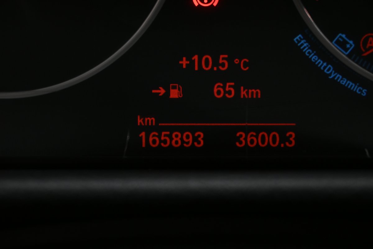 Foto Bmw 318dA 14