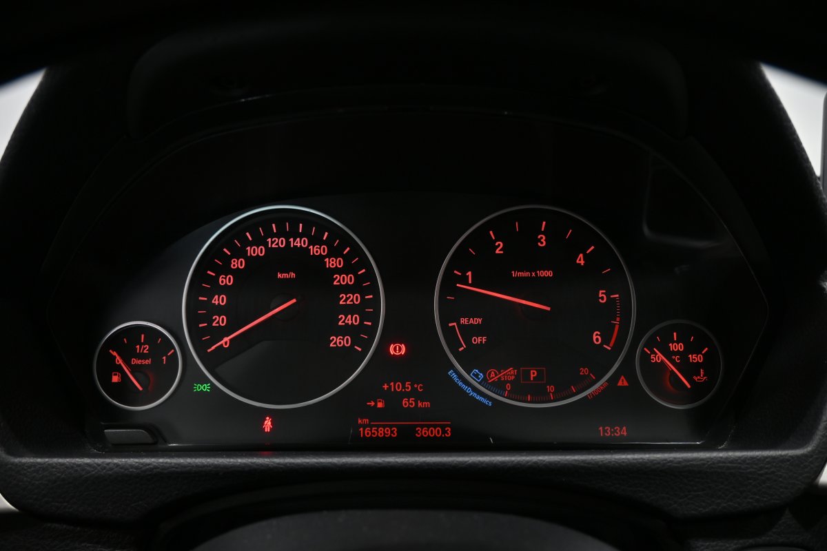 Foto Bmw 318dA 15