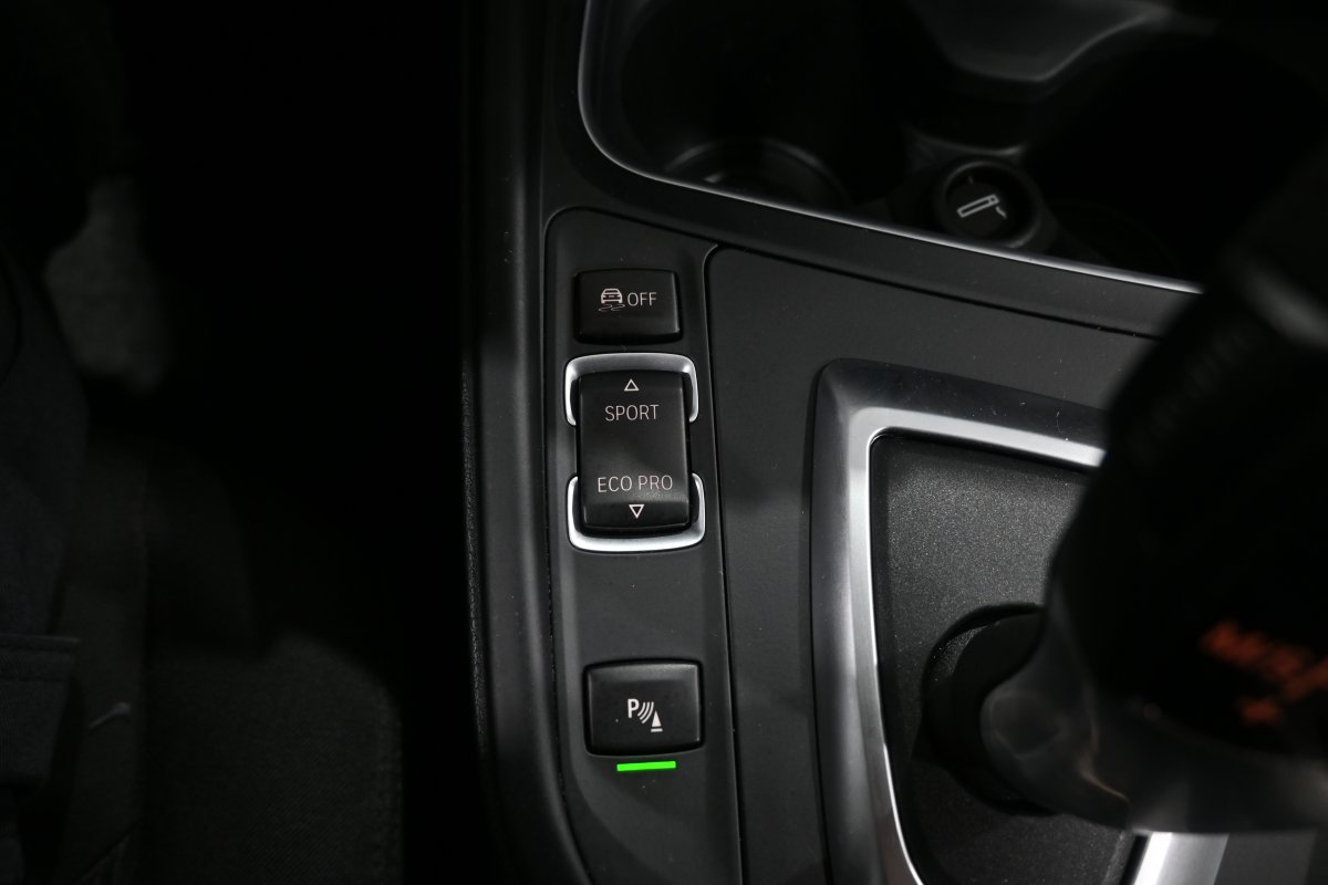 Foto Bmw 318dA 23