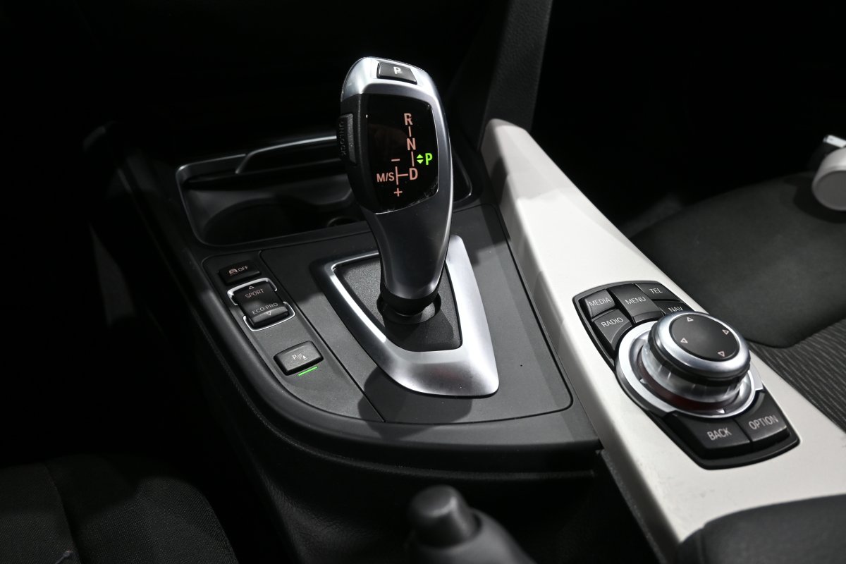 Foto Bmw 318dA 22