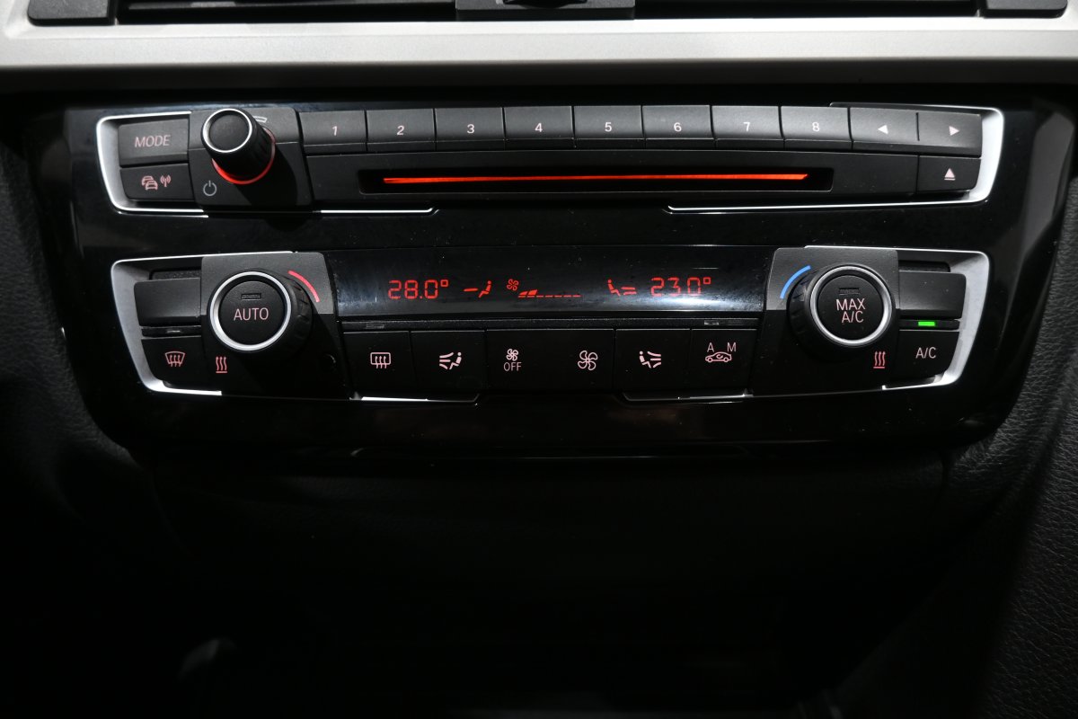 Foto Bmw 318dA 19