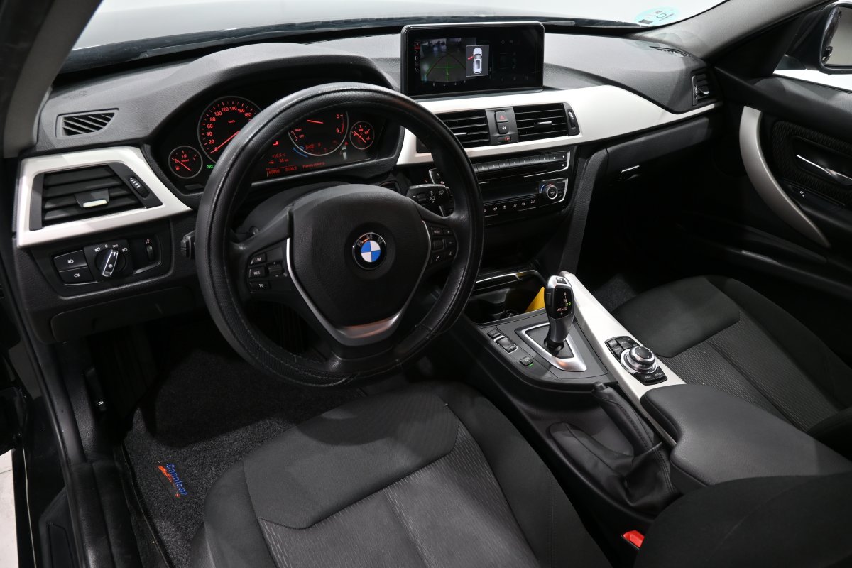 Foto Bmw 318dA 10